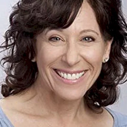 Mari  Devon