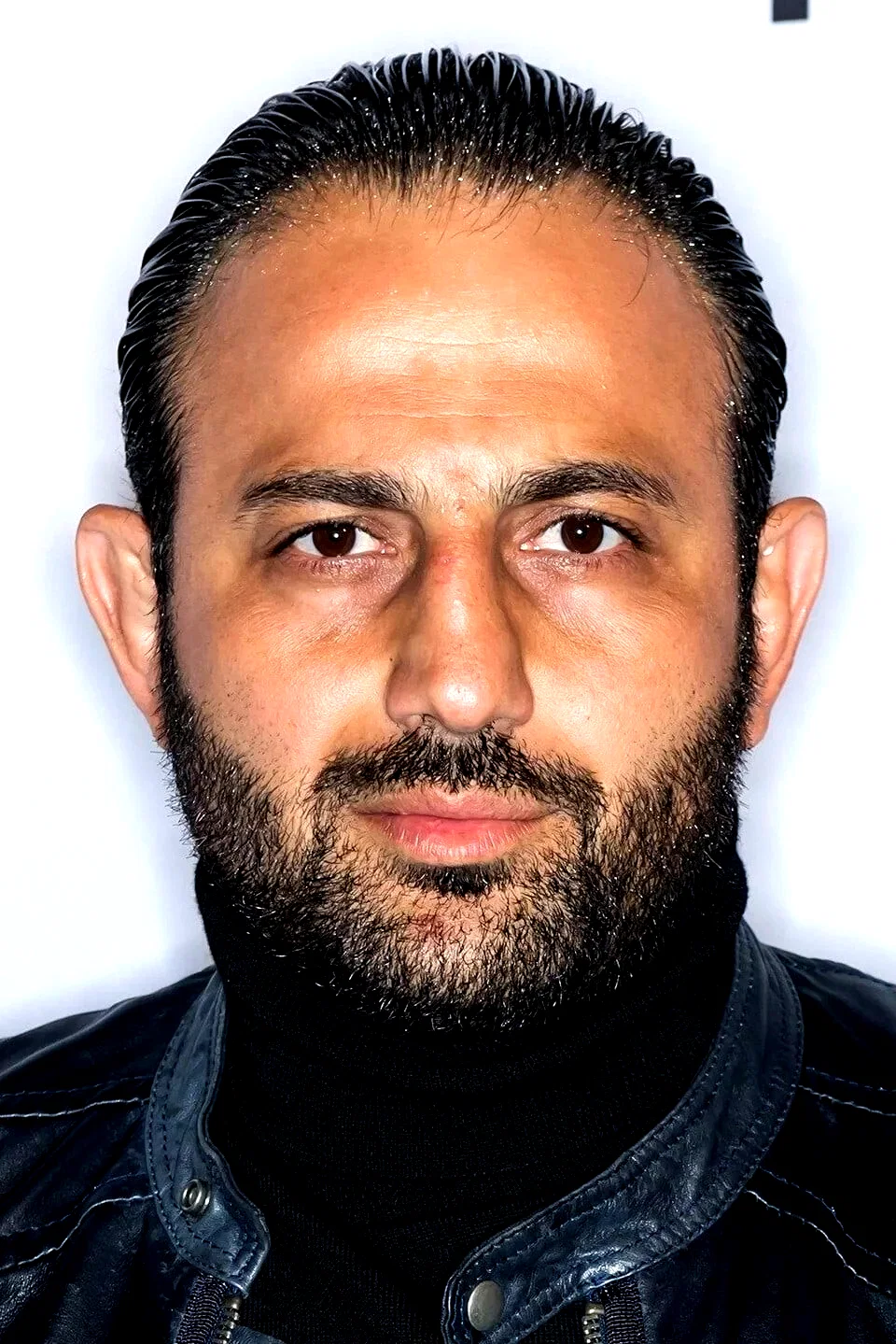  Roman Mitichyan