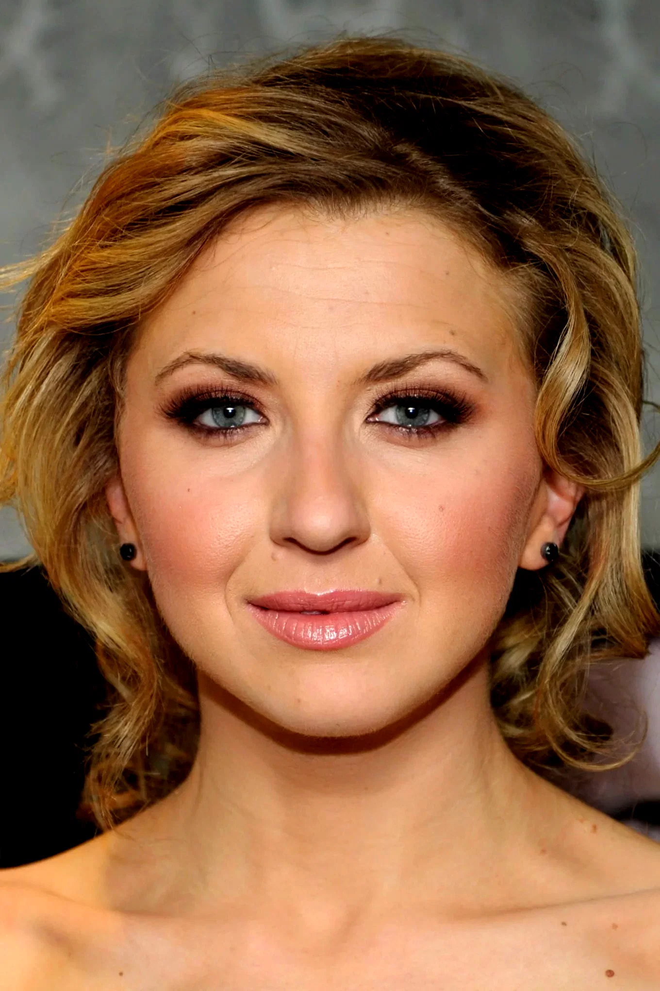 Nina Arianda