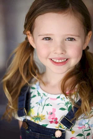  Finley Rose Slater photo