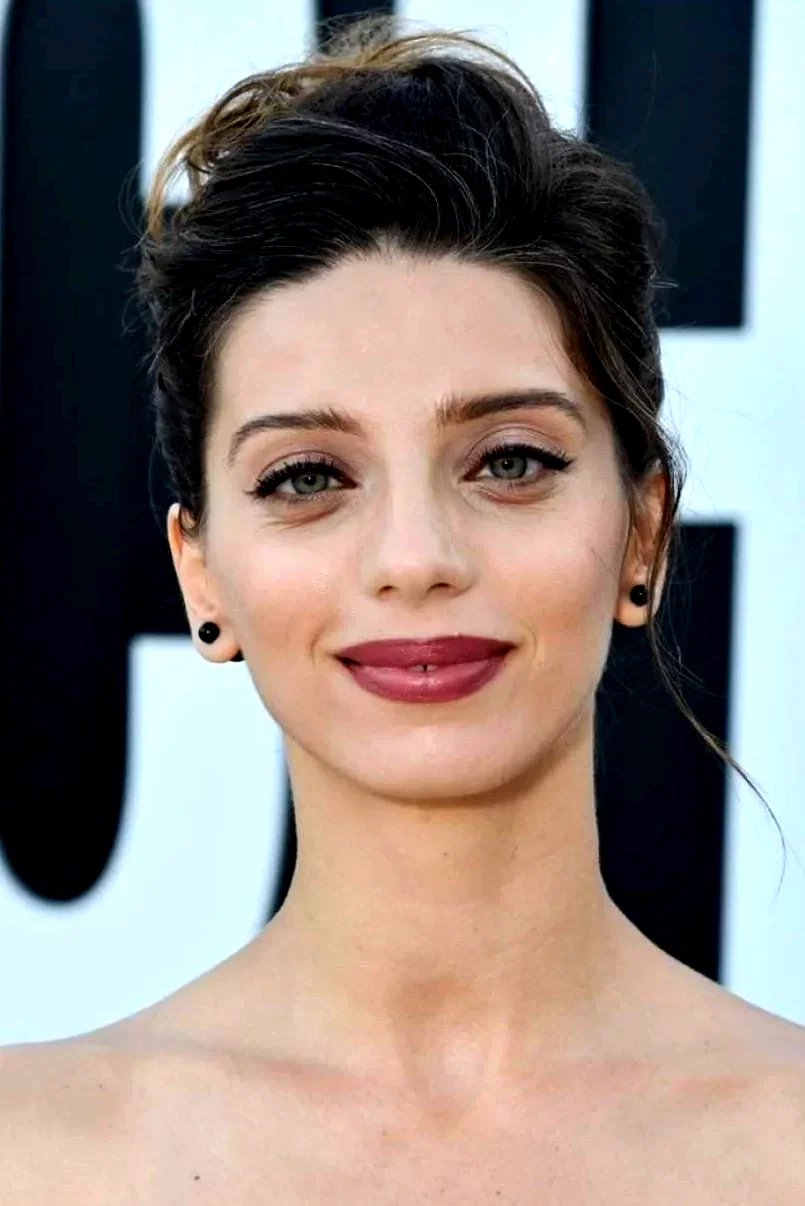 Angela Sarafyan