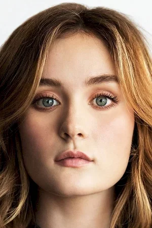 Grace Victoria Cox photo