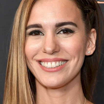 Christy Carlson Romano