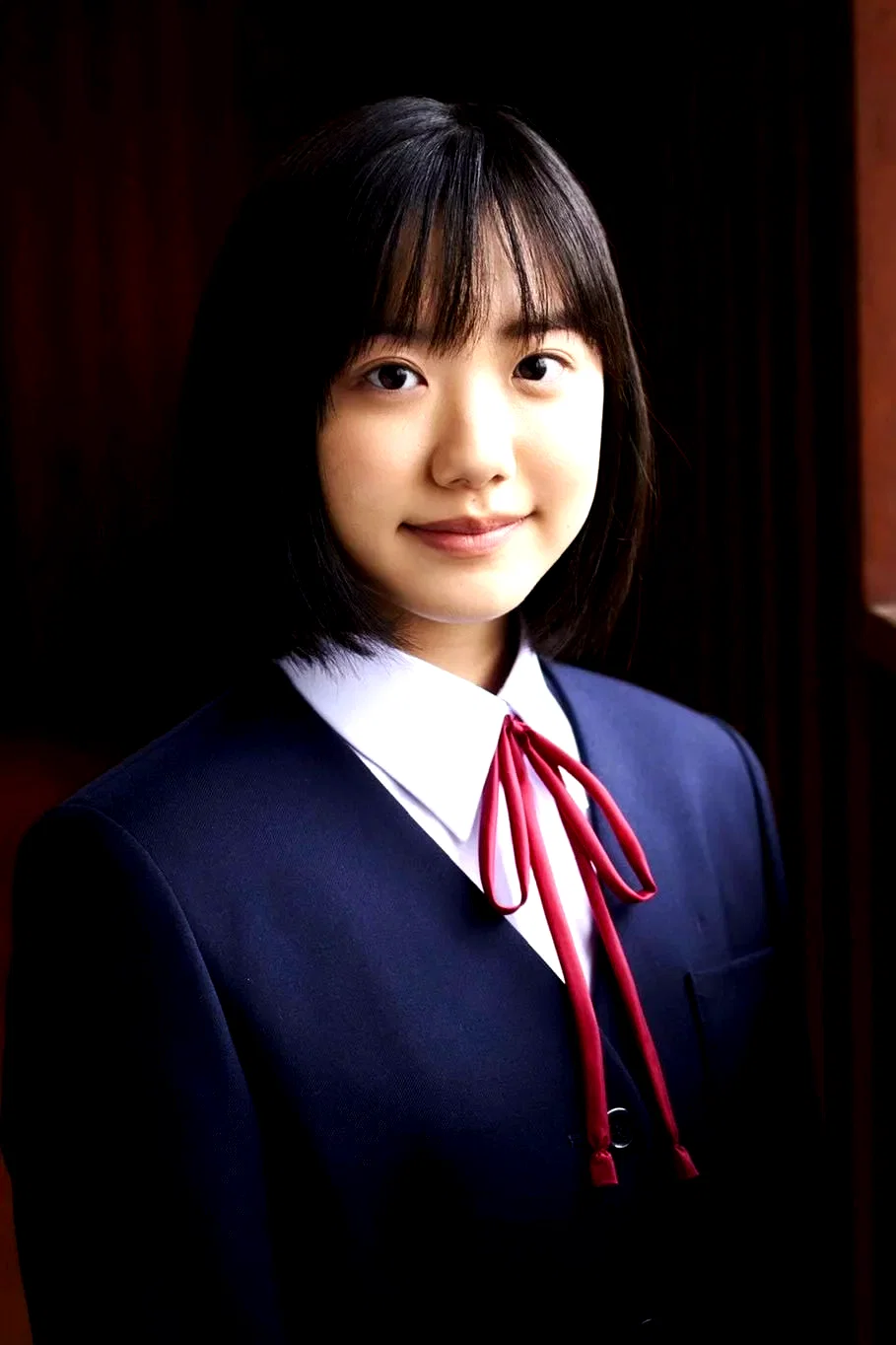  Mana Ashida