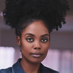 Photo star :  Novi Brown