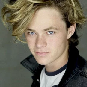Photo star : Harrison Gilbertson