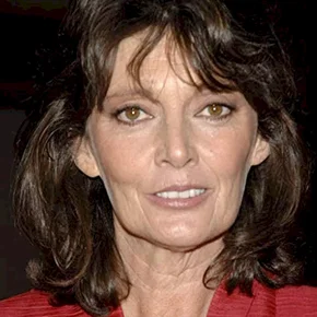 Photo star :  Sarah Douglas