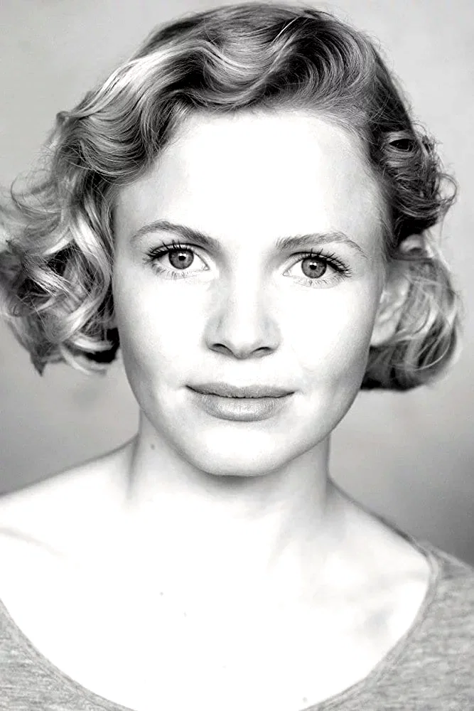  Kate Phillips