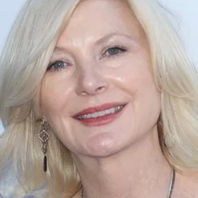 Photo star : Beth Broderick