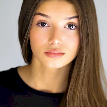  Mimi Keene