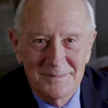  Charlie Duke