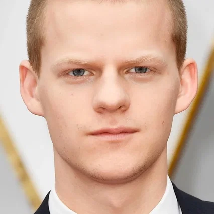 Lucas  Hedges