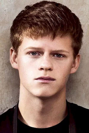 Lucas  Hedges photo
