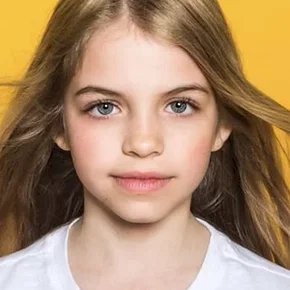 Photo star :  Rhys Olivia Cote