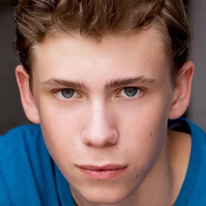 Owen Teague