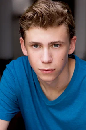  Owen Teague photo