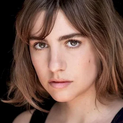  Nathalie Morris