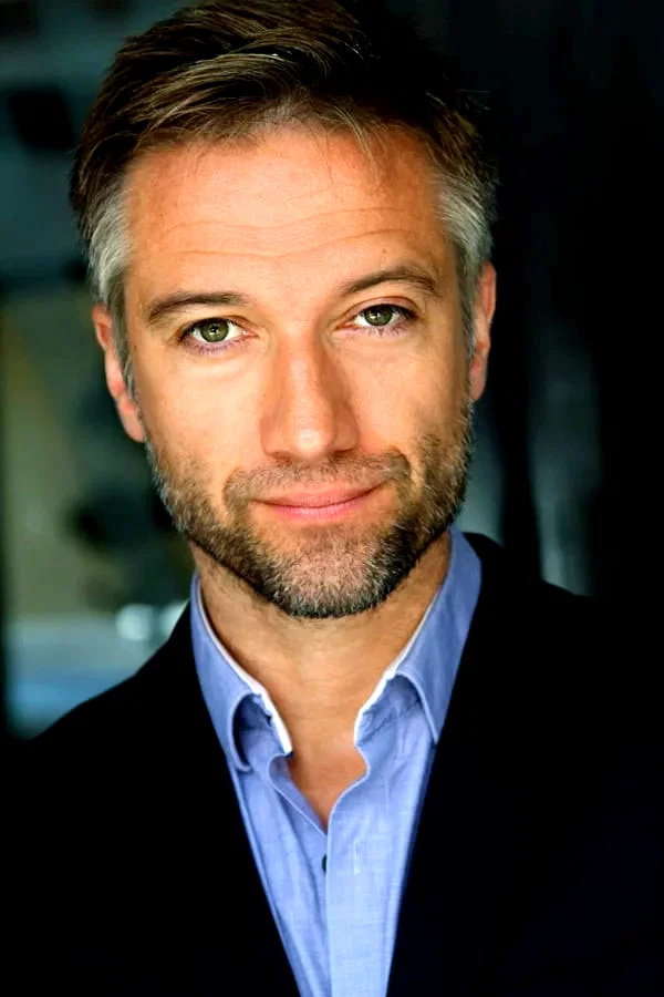  Howard Corlett