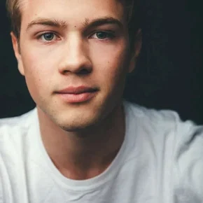 Photo star : Connor Jessup