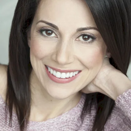  Vanessa Burns