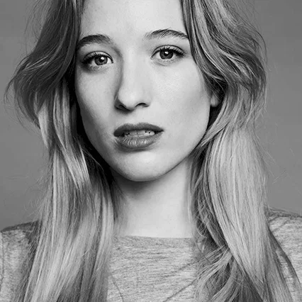 Sophie Lowe
