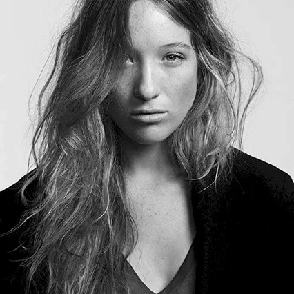 Sophie Lowe