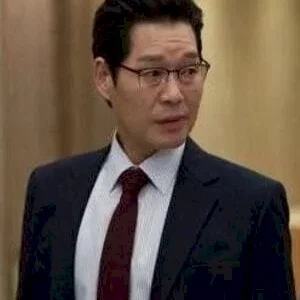  Yoo Jae-myung