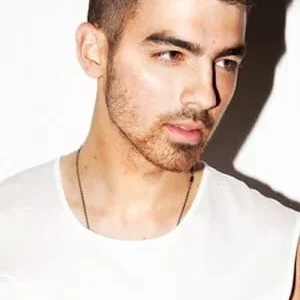 Joe  Jonas