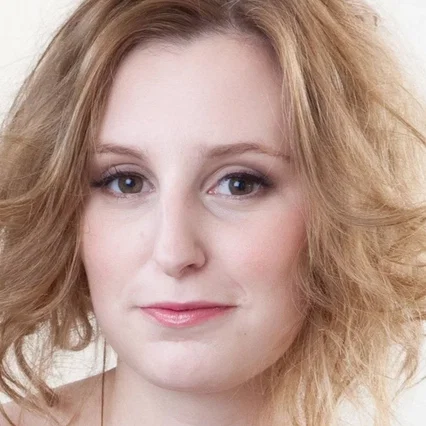 Laura Carmichael