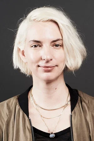  Sarah Daggar-Nickson
