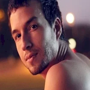  Thiago Cazado