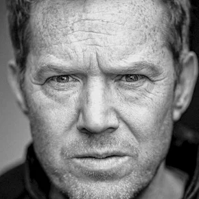 Photo star :  Kris Hitchen