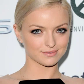 Photo star :  Francesca Eastwood