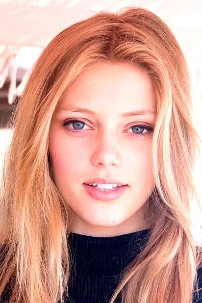 Grace Van Dien