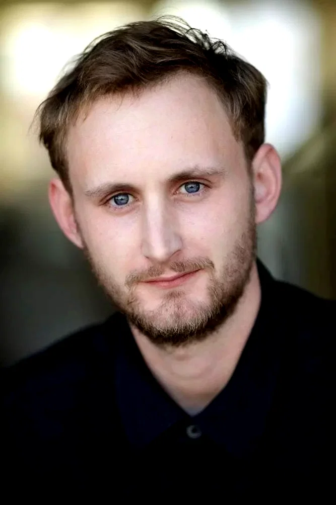  Victor Assié