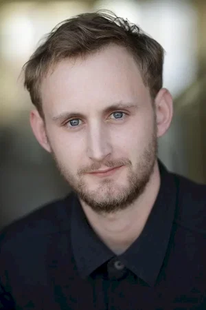  Victor Assié photo