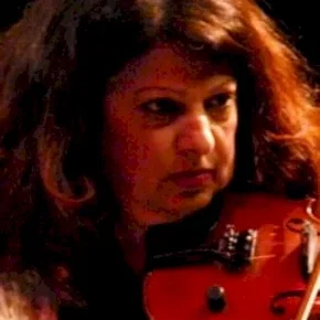 Photo star :  Scarlet Rivera