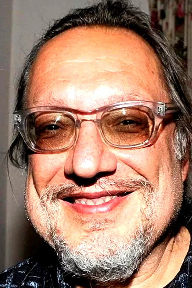  Larry Sloman