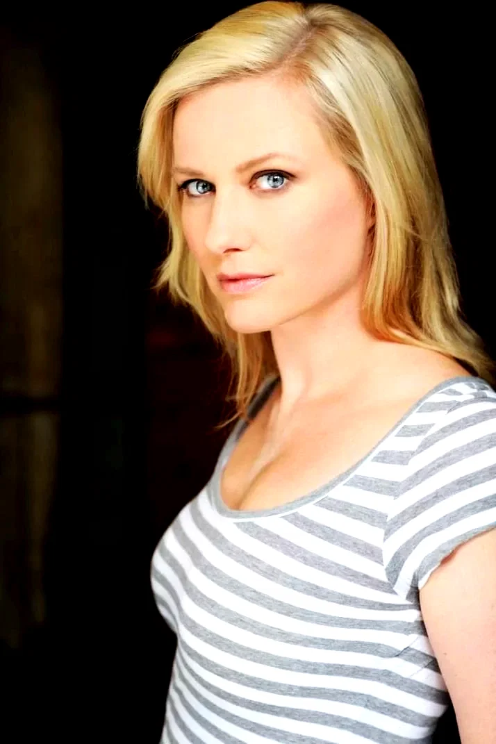 Emily Holmes