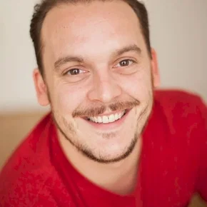 Photo star :  Valentin Papoudof