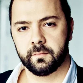Photo star :  Mani Soleymanlou