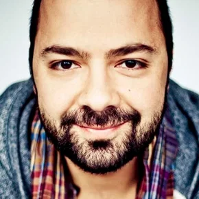 Photo star :  Mani Soleymanlou