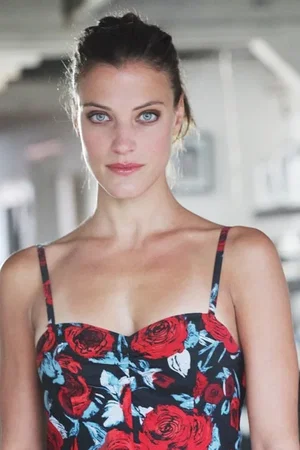  Sara Pasquier photo