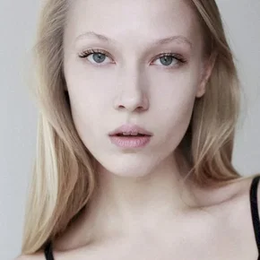 Photo star :  Alexandrina Turcan