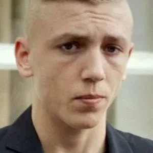  Eddy Suiveng