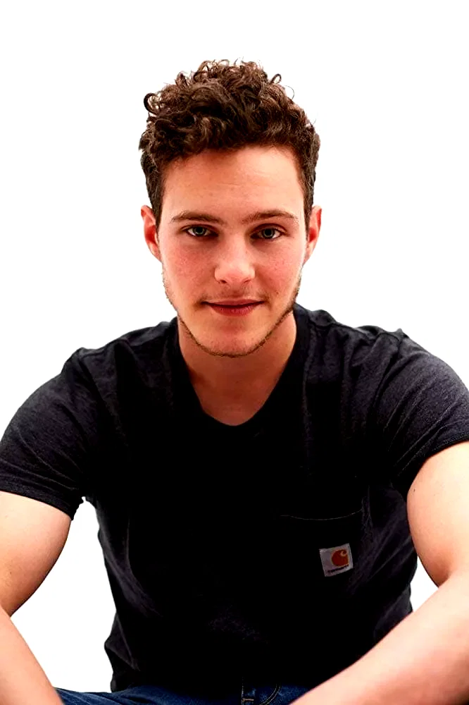  Guillaume Arnault