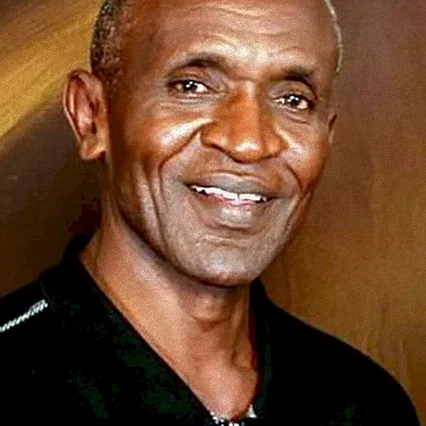 Michael Wawuyo