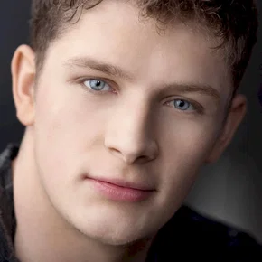 Photo star : Brett Dier