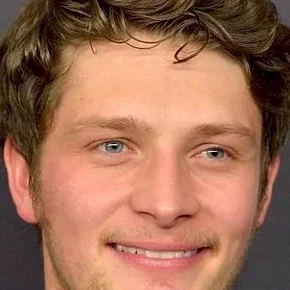 Photo star : Brett Dier