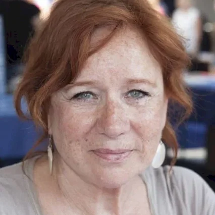  Eva Darlan